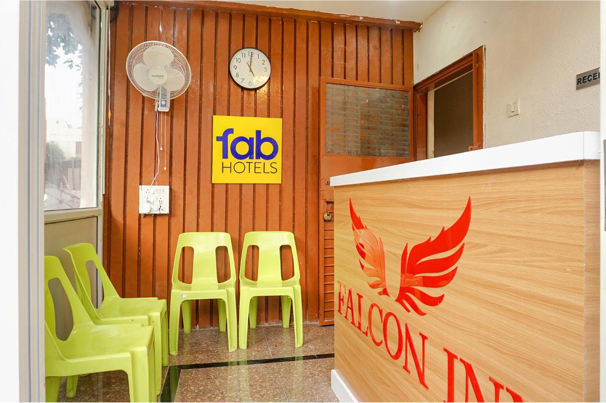 Fabhotel Falcon Inn -Behind The Dmart Baner Pune Eksteriør bilde