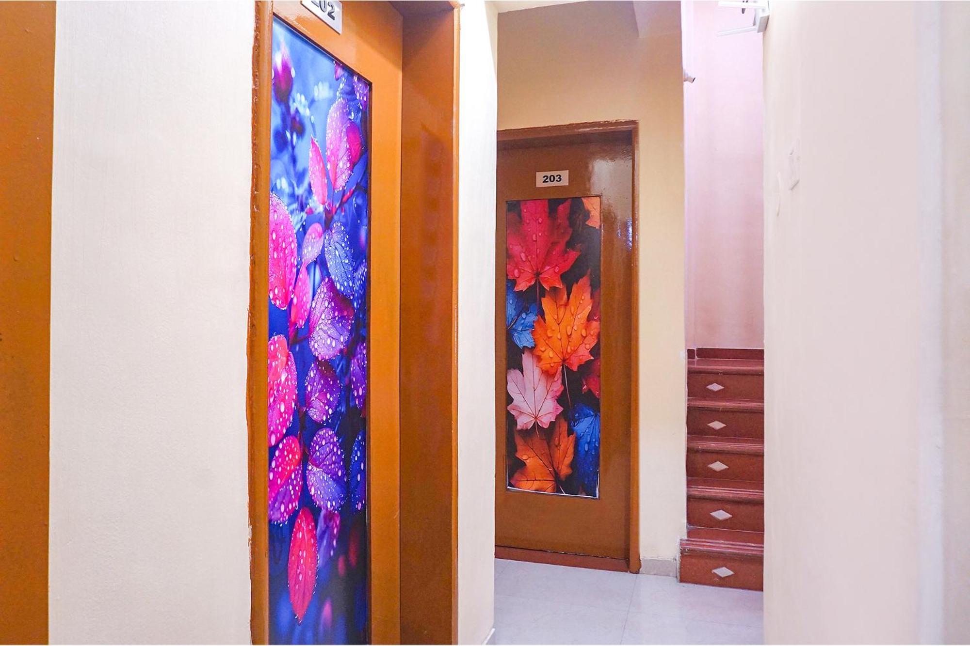 Fabhotel Falcon Inn -Behind The Dmart Baner Pune Eksteriør bilde